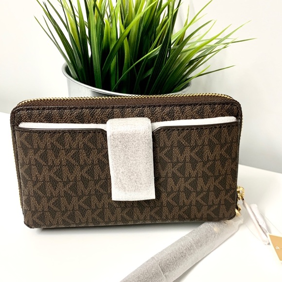 BNWT MICHAEL KORS MONOGRAM BROWN PHONE WALLET/WRISTLET -LEATHER WITH CARD SLOTS - Picture 3 of 6